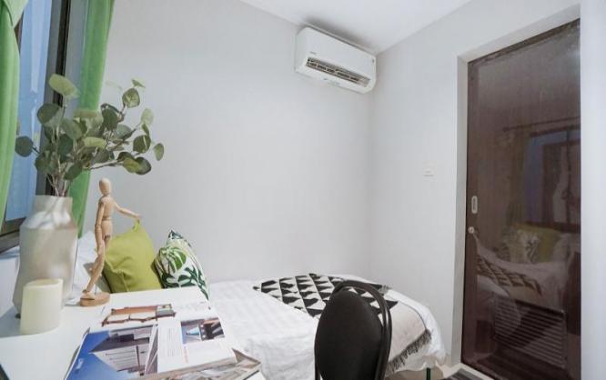 Kost U-Town Home dekat Univ. Pembangunan Jaya Image