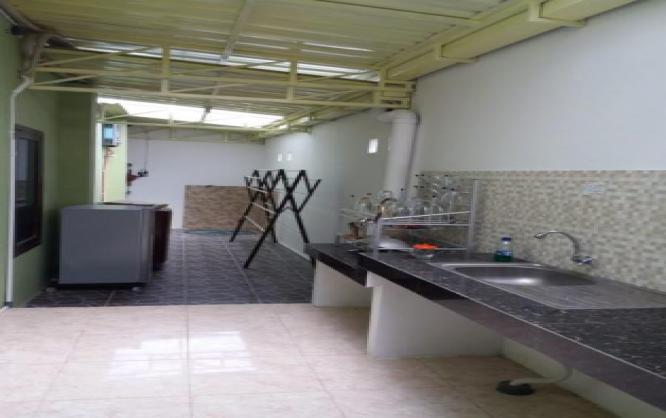 Riyanti kost Image