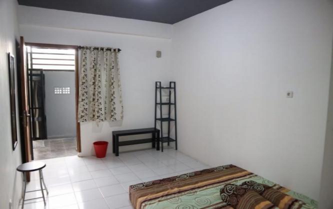 Kost Wanita Strategis KAYAHOUSE Kebon Jeruk Image