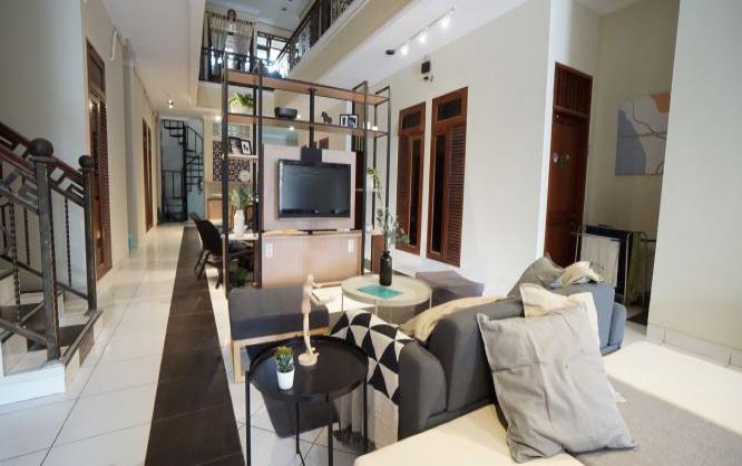 Kost Murah Cozy Benhil Tanah Abang Jakarta Pusat Image