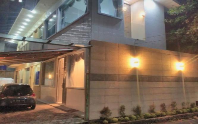 The room's kos batu baruu Image