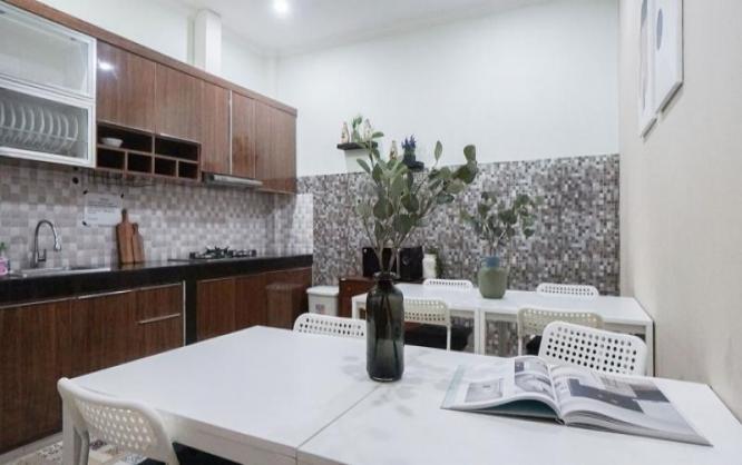 Kost Murah Nyaman Tata Yumi Kebayoran Baru Jakarta Selatan Image