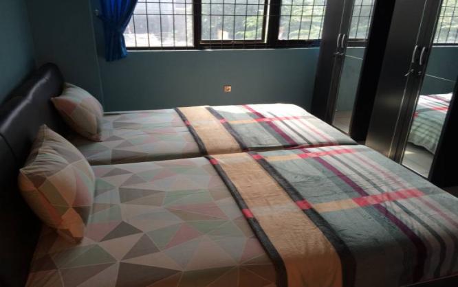 Hoostia Premiere Image