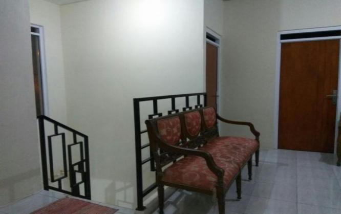 Kost Eyang Putri Image