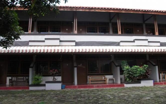 Al-Hikmah Kostel Image