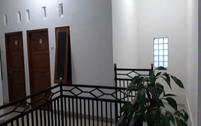 Kost Omah Putri Dekat Kampus UMS Image