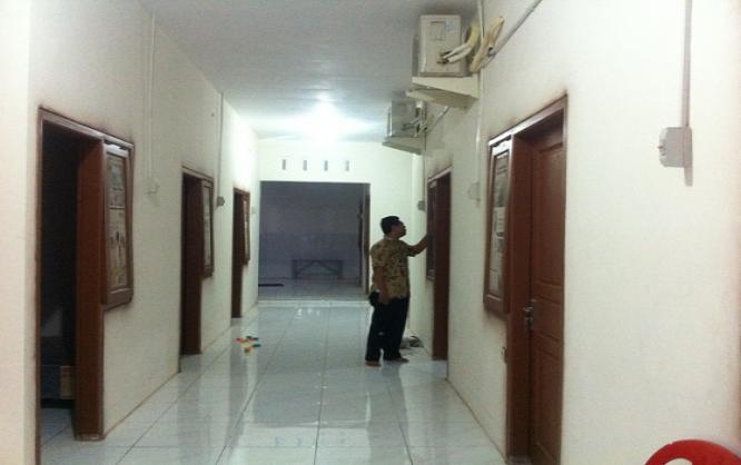 Kost Putra Dukuh Kupang Timur Surabaya Image