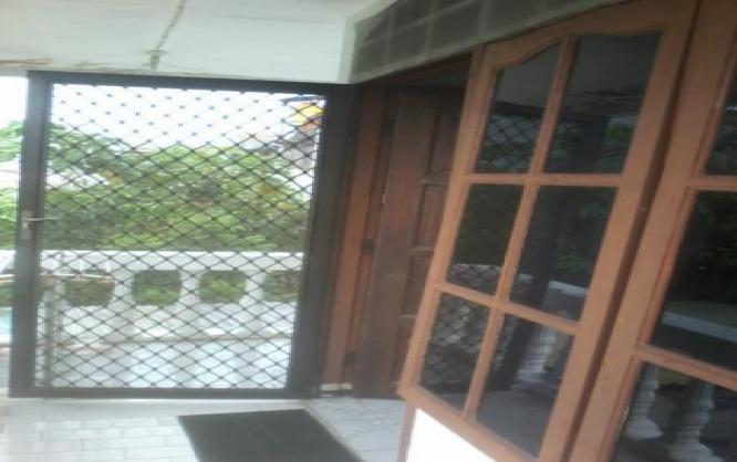 Zaskia kost putri Image