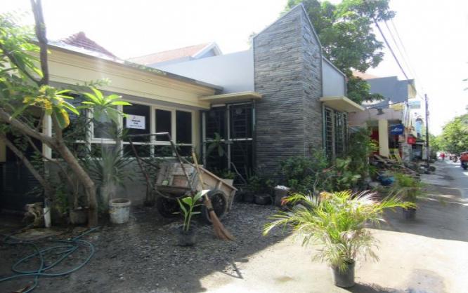 Kost murah yellow house sawahan surabaya Image