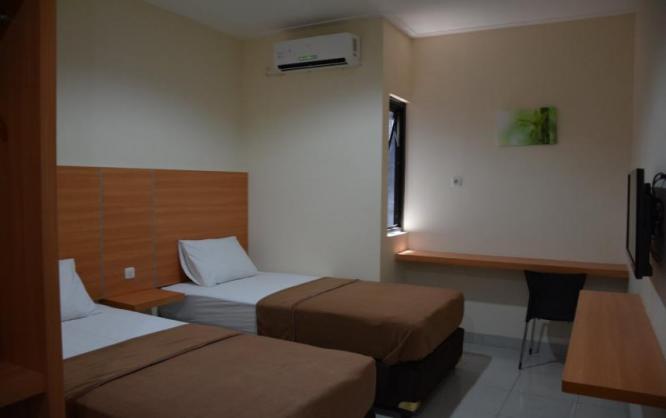 La'riss Guest House Makassar Image