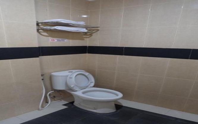 La'riss Guest House Makassar Image