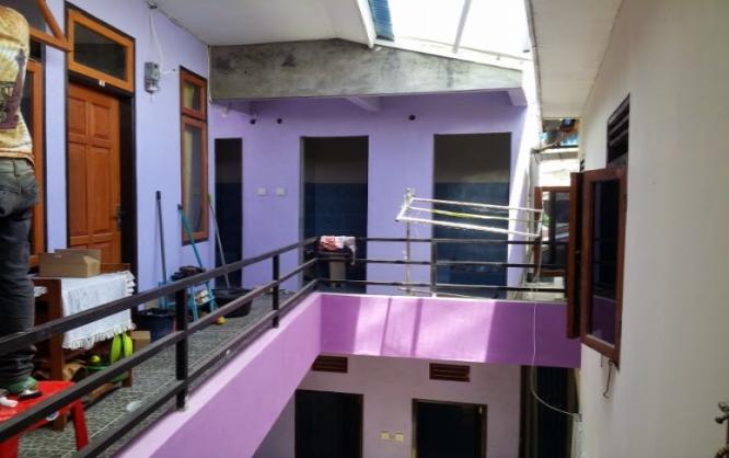 Indekost / Kost Pink P/W Image