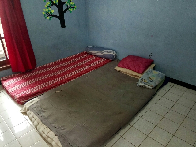 Disewakan 2 Kamar Kost Dengan Harga Berbeda Di Petukangan Selatan Jakarta Selatan Image