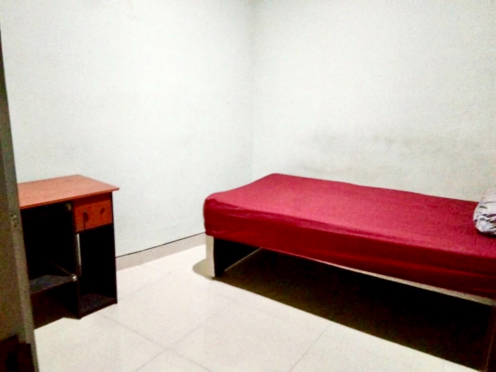 DISEWAKAN KOST PUTRA DEKAT KAMPUS STAN Image