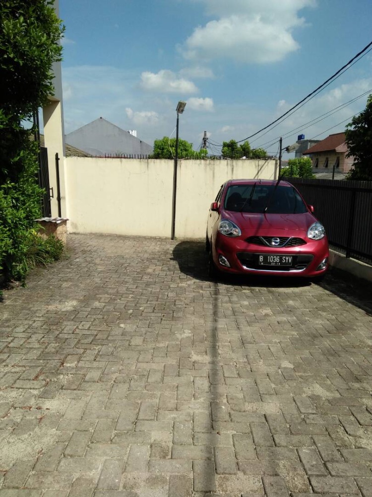 DISEWAKAN KOST PUTRA DEKAT KAMPUS STAN Image