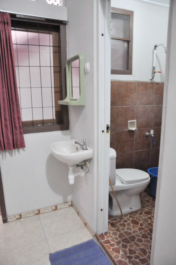 Kamar dikoskan Image