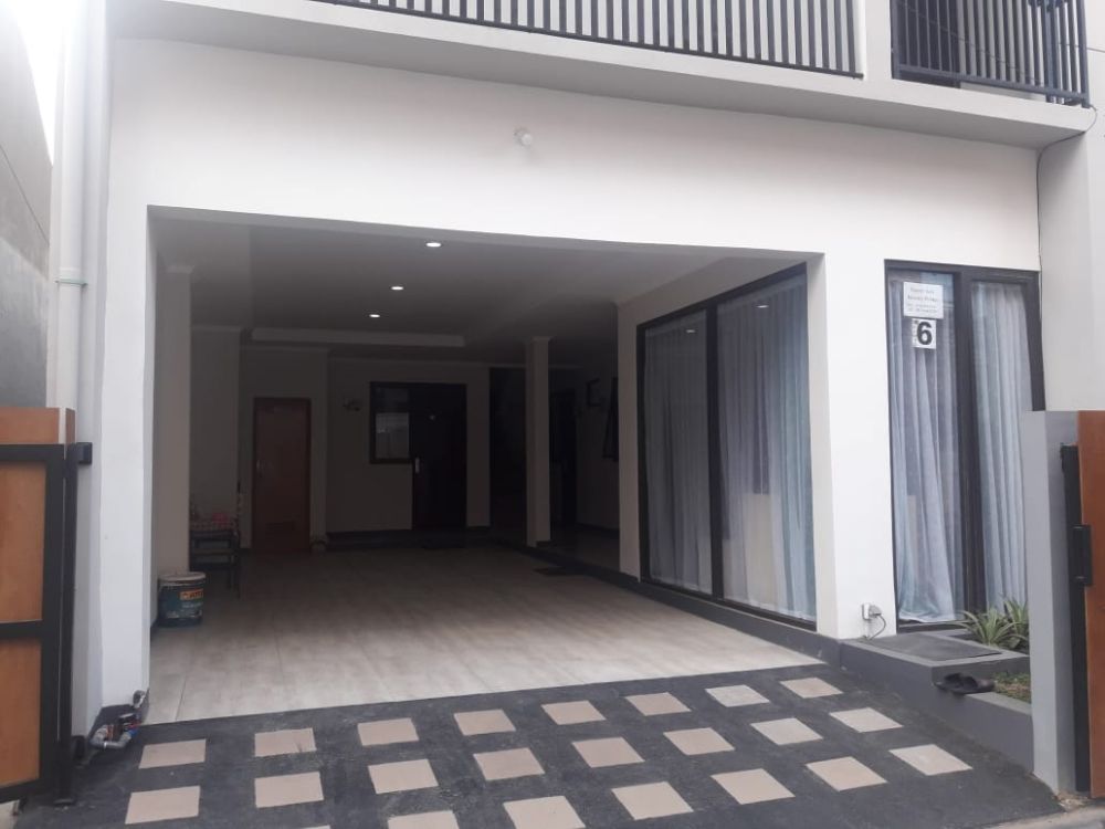 Kamar Kos Pria. Lokasi strategis. Dekat Akademi Perawat dan RS Muhamadiah Jl. Banteng.. Seberang Hotel Horizon Bandung. Image