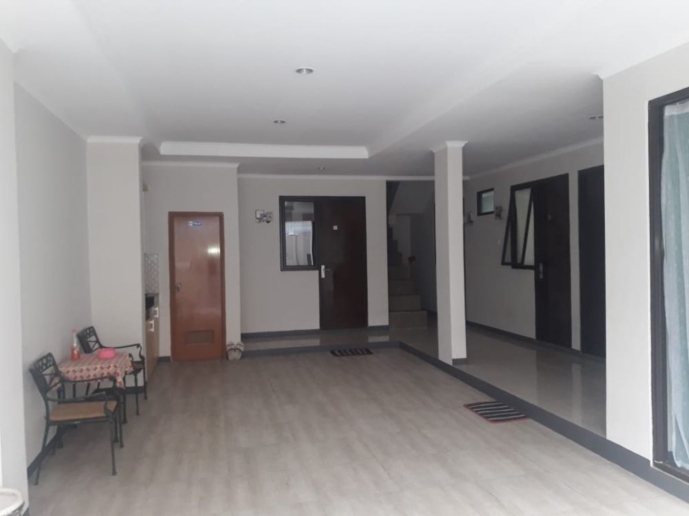 Kamar Kos Pria. Lokasi strategis. Dekat Akademi Perawat dan RS Muhamadiah Jl. Banteng.. Seberang Hotel Horizon Bandung. Image