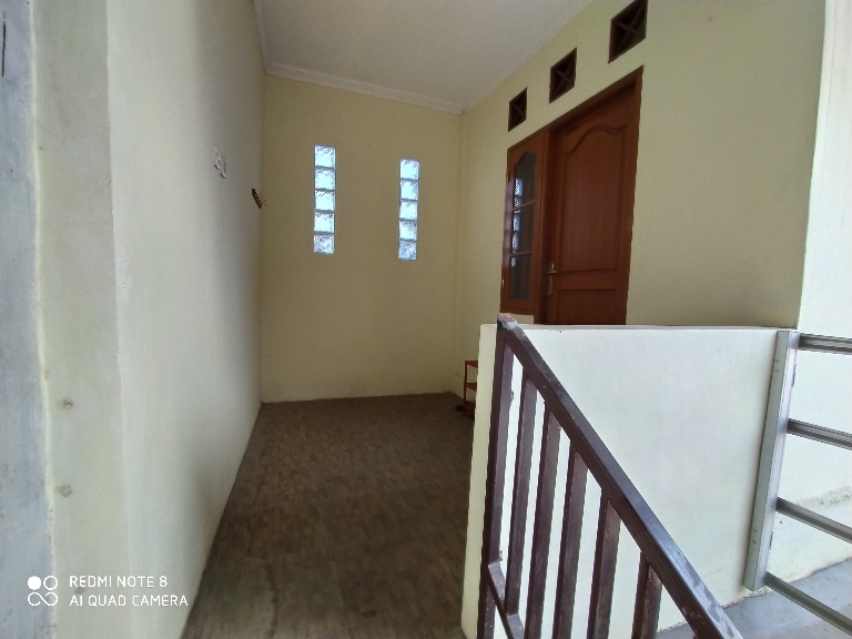 Kamar kost AC putri mahasiswi & karyawati dekat kampus UIKA bogor Image
