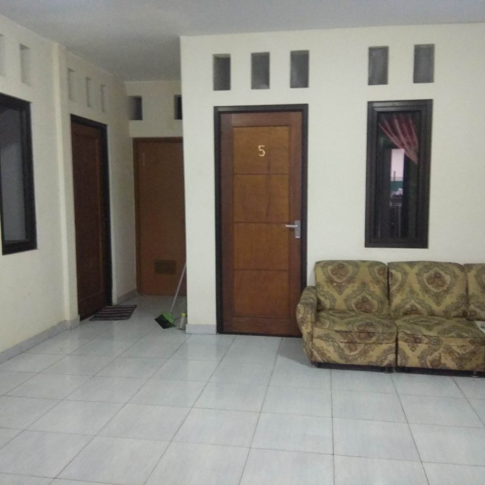 KMC KOST (putri) Image