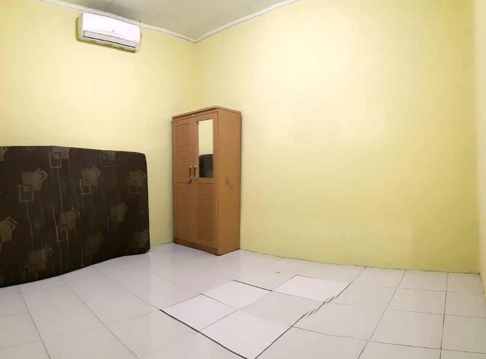 Kos Bougenville Indah V no 22    Meadow Green Lippo Cikarang Image