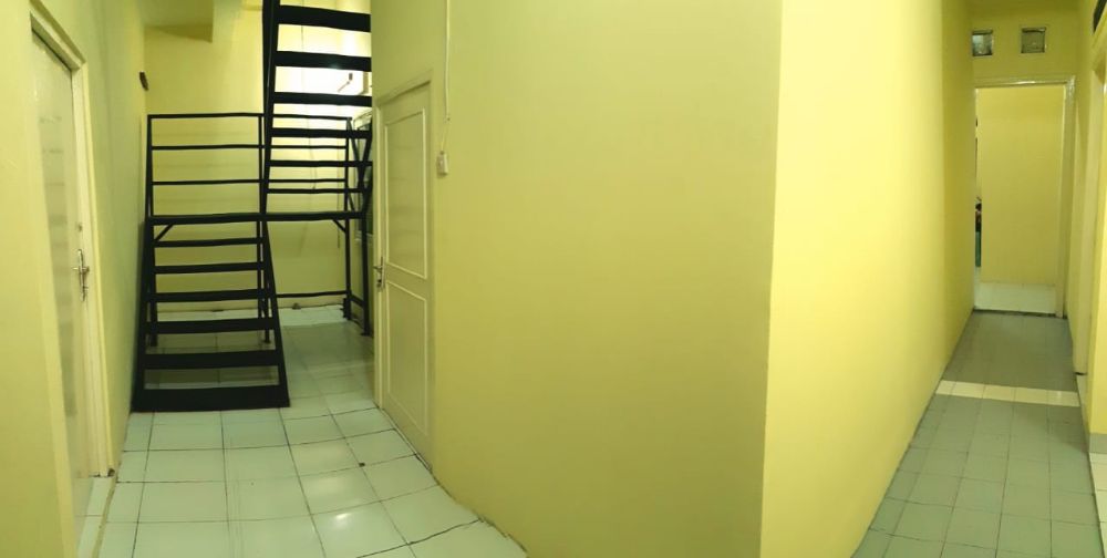 Kos Bougenville Indah V no 22    Meadow Green Lippo Cikarang Image