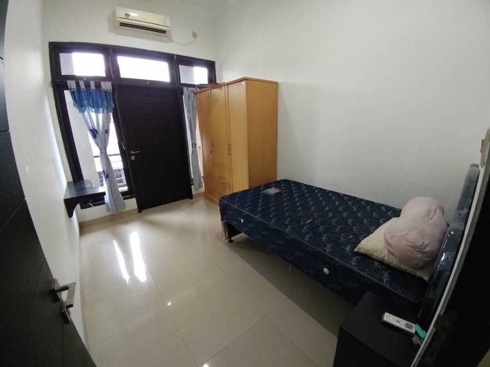 Kos khusus wanita dipusat Surabaya timur bersih nyaman aman Image