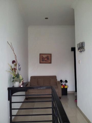 Kos khusus wanita dipusat Surabaya timur bersih nyaman aman Image