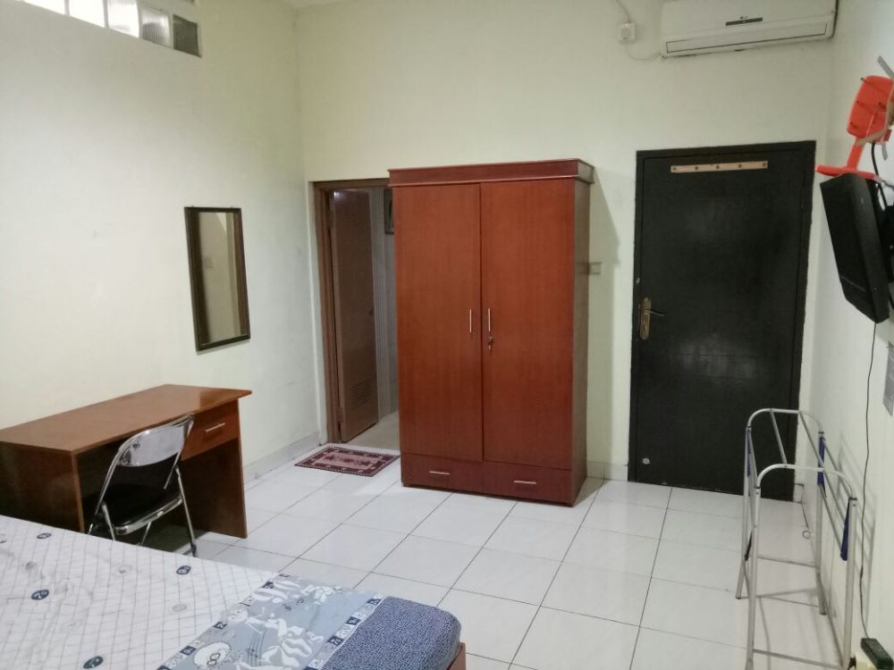 Kos Kos an pria dan wanita Image