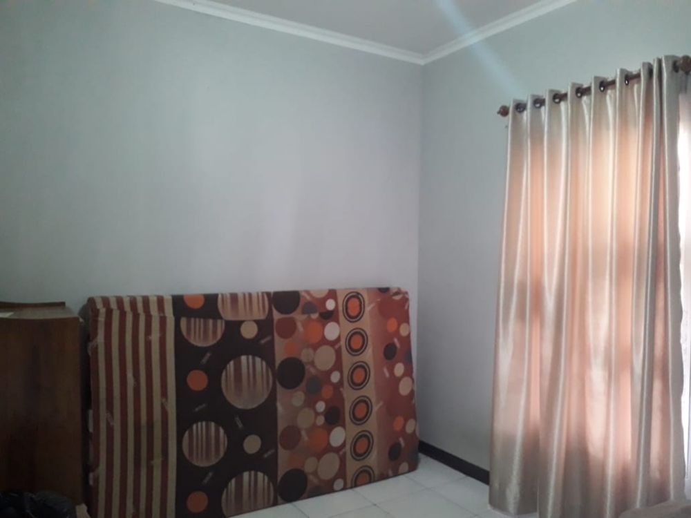 Kos putri/karyawati Image