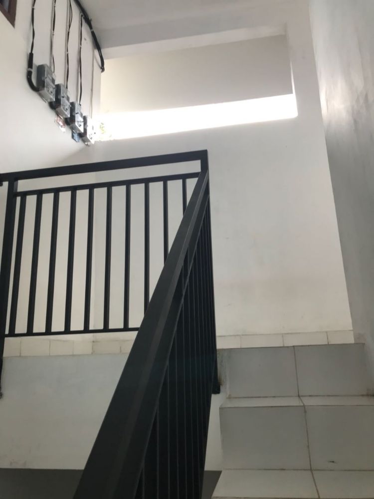 Kos Wanita Baru    Strategis    Ibu Amie Image