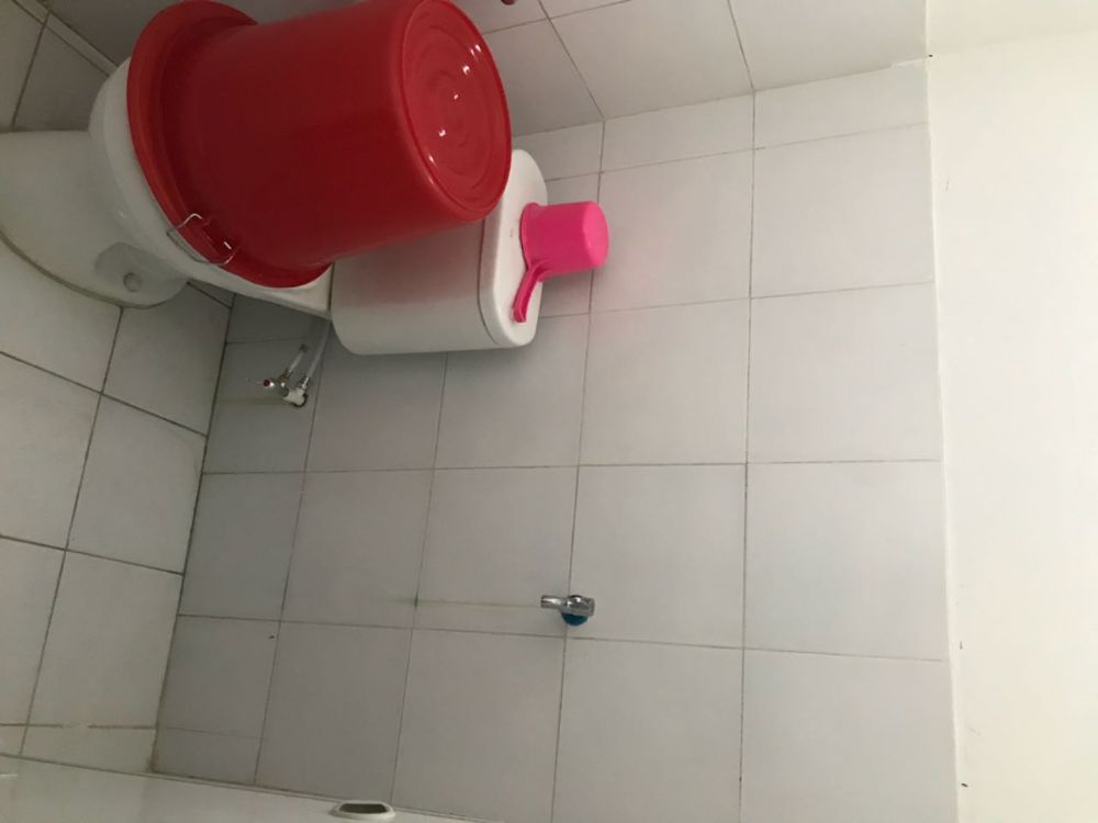 Kos Wanita Baru    Strategis    Ibu Amie Image