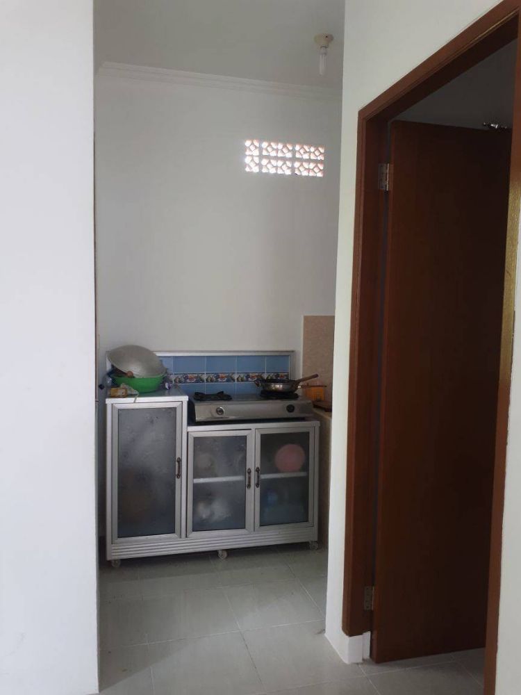 Kosan Wanita/Karyawati dan Pasutri Image