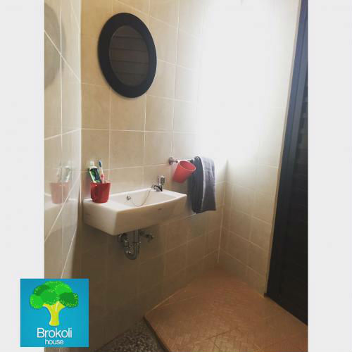 Kost Eksklusif Brokoli House di Slipi / Palmerah Image