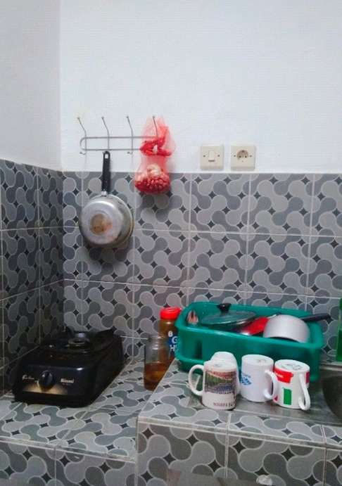 KOST Exclusive MURAH Image