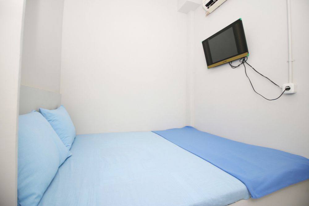 Kost Harian & Bulanan Kamar Keluarga Johar Baru Utara Image