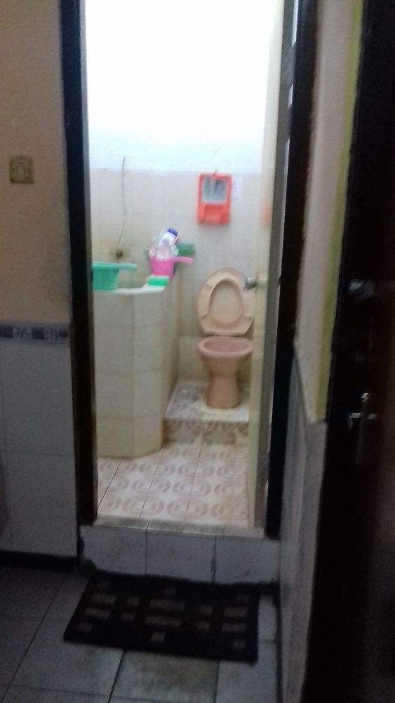kost keluarga baik2 di Surabaya Image