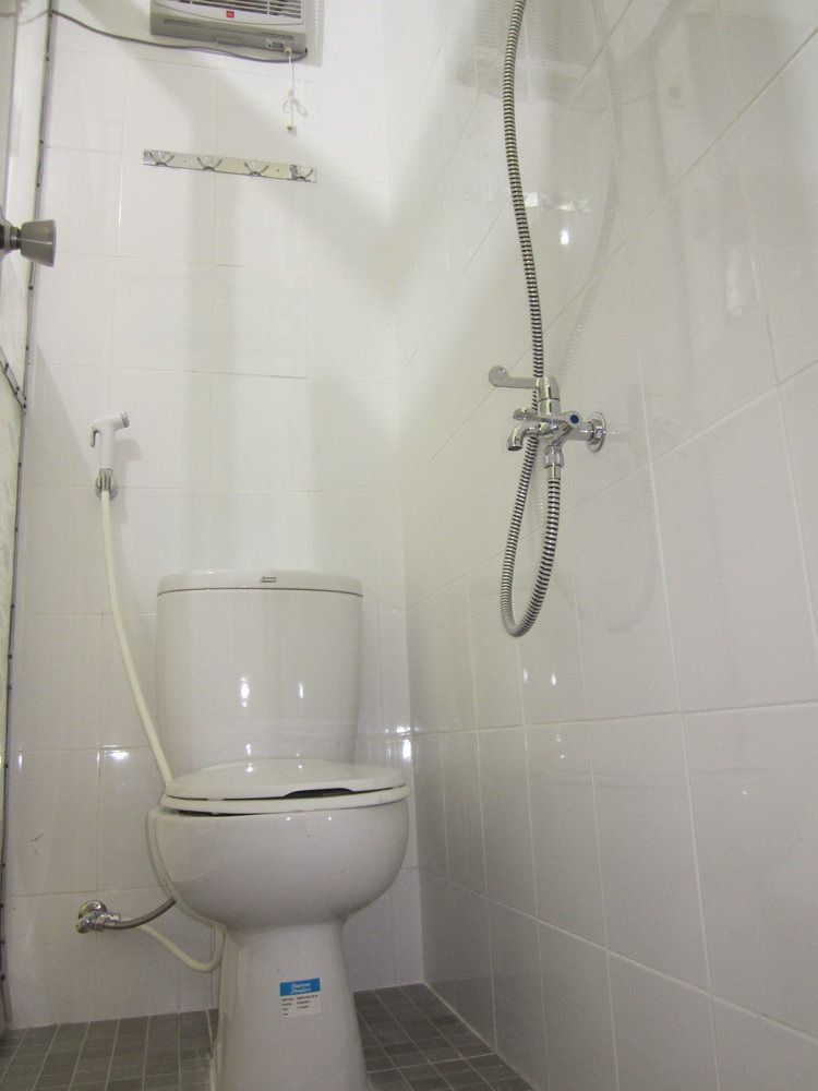 Kost Khusus Putri Kemanggisan Aman Bersih semua pakai AC dan Kamar Mandi Dalam Image