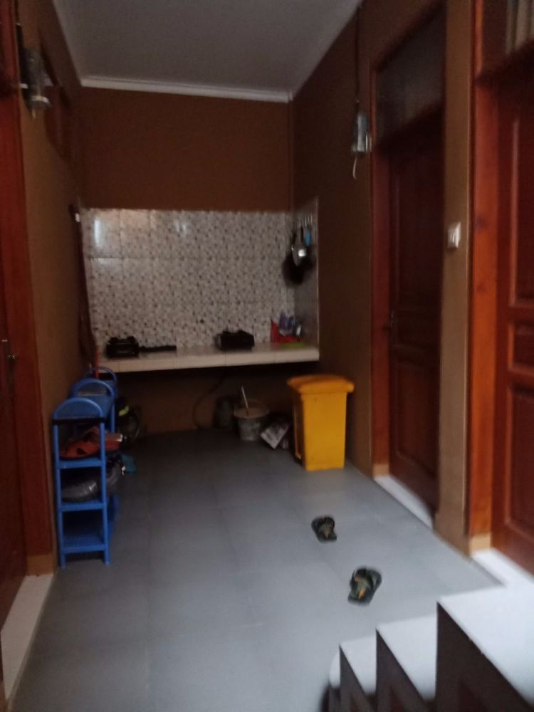 kost / kontrakan 1 kamar lengkap dengan isinya daerah ciroyom bandung Image