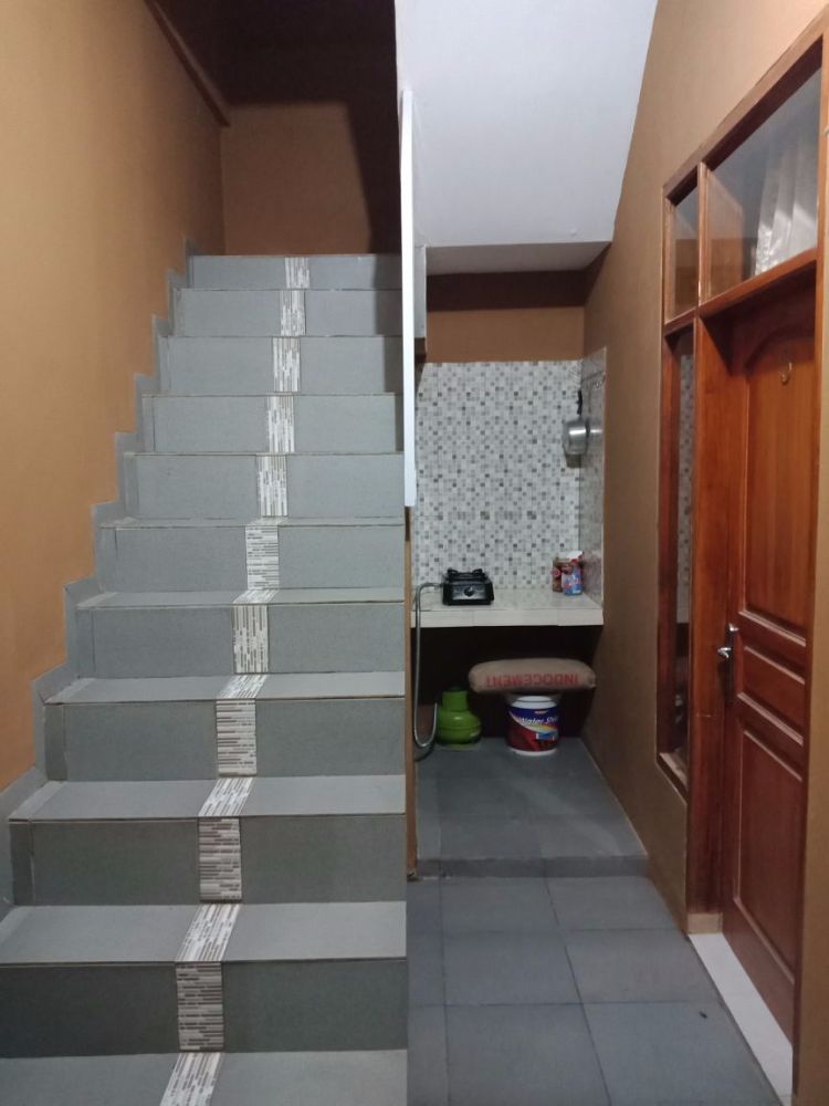 kost / kontrakan 1 kamar lengkap dengan isinya daerah ciroyom bandung Image