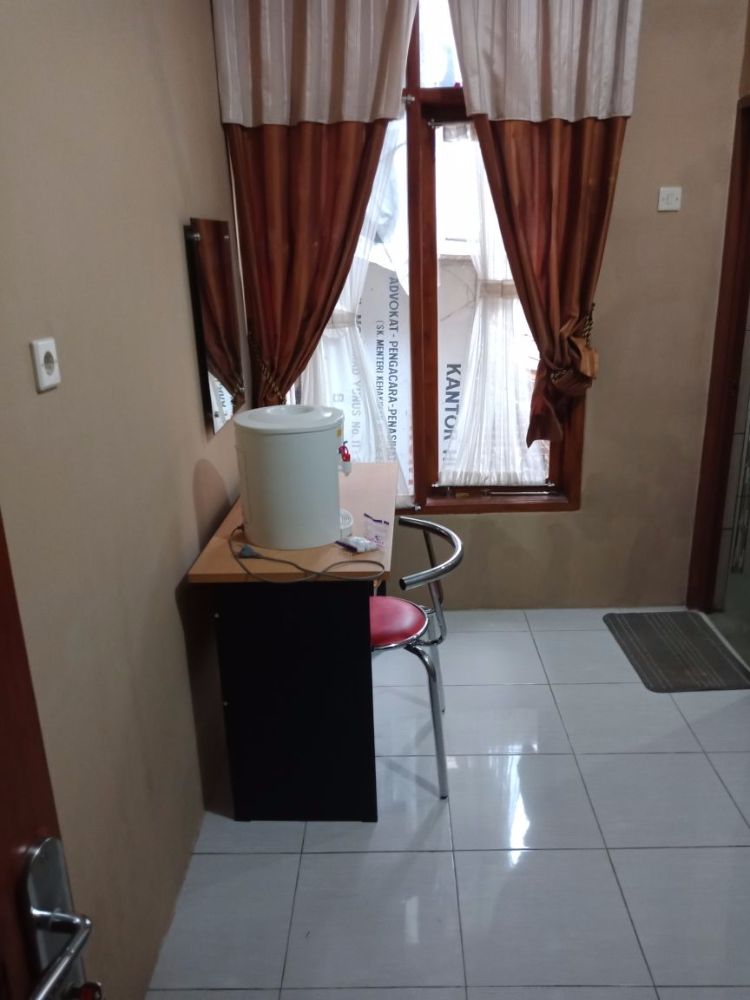 kost / kontrakan 1 kamar lengkap dengan isinya daerah ciroyom bandung Image