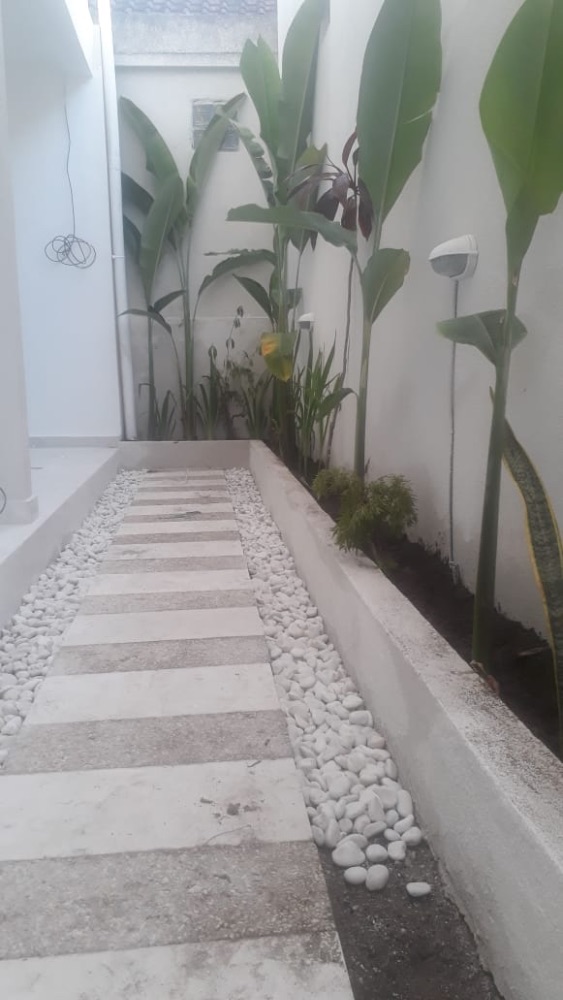 Kost Modern Di Kunti Seminyak Bali Image