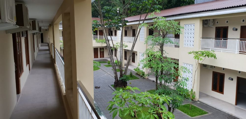 KOST PUTRA EKSKLUSIF UII Terpadu  Lan Horse ť Image