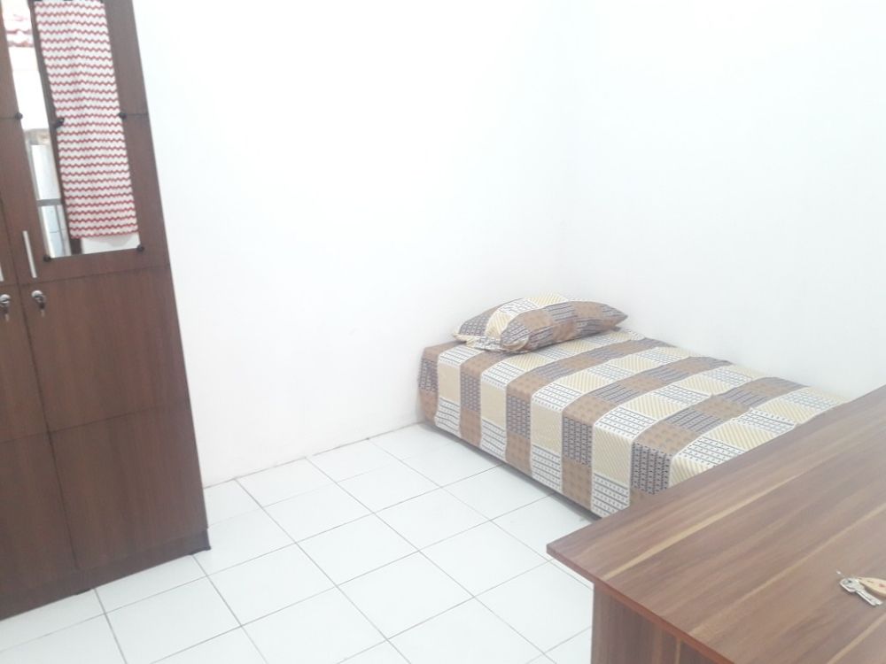 Kost Putri Ketintang /Jetis (Belakang Royal Plaza) Surabaya Image
