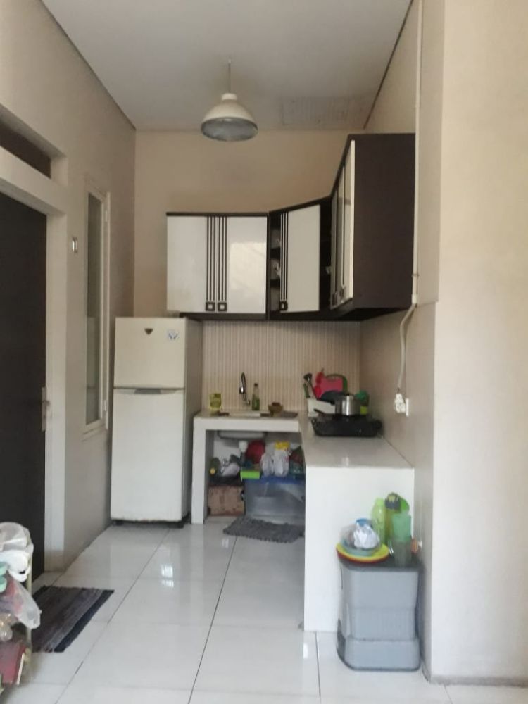 Kost Putri Strategis Image