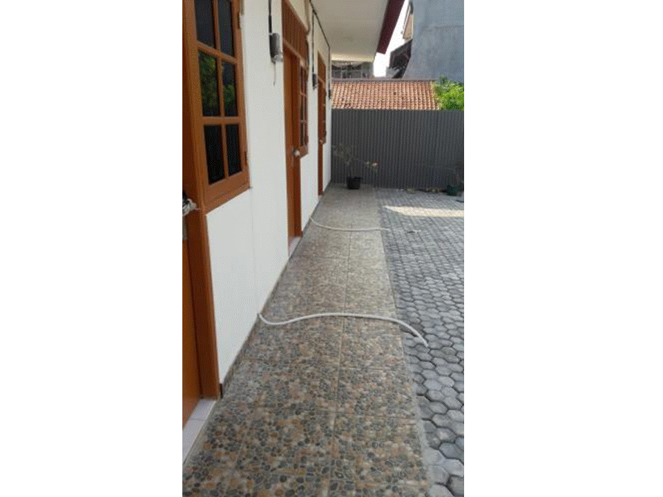 Kost Wanita Angsana Dekat Universitas Ukrida dan Esa Unggul Image