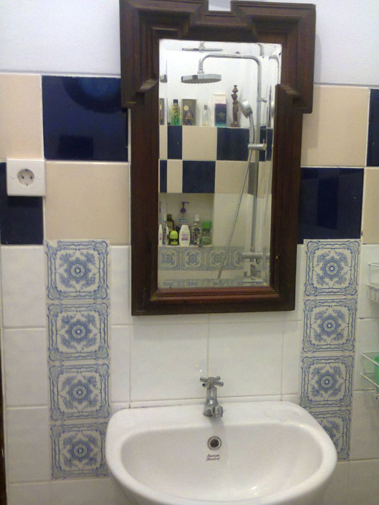 Promosi Kmr Tidr 35m2 only 3.5 Jt incl Km Mnd dlm lengkap Hot Shower plus Balkon teras eklusif U/ Kos Wanita Image