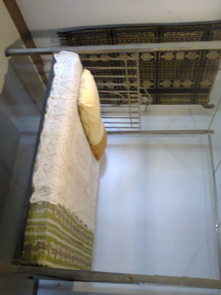 Promosi Kmr Tidr 35m2 only 3.5 Jt incl Km Mnd dlm lengkap Hot Shower plus Balkon teras eklusif U/ Kos Wanita Image