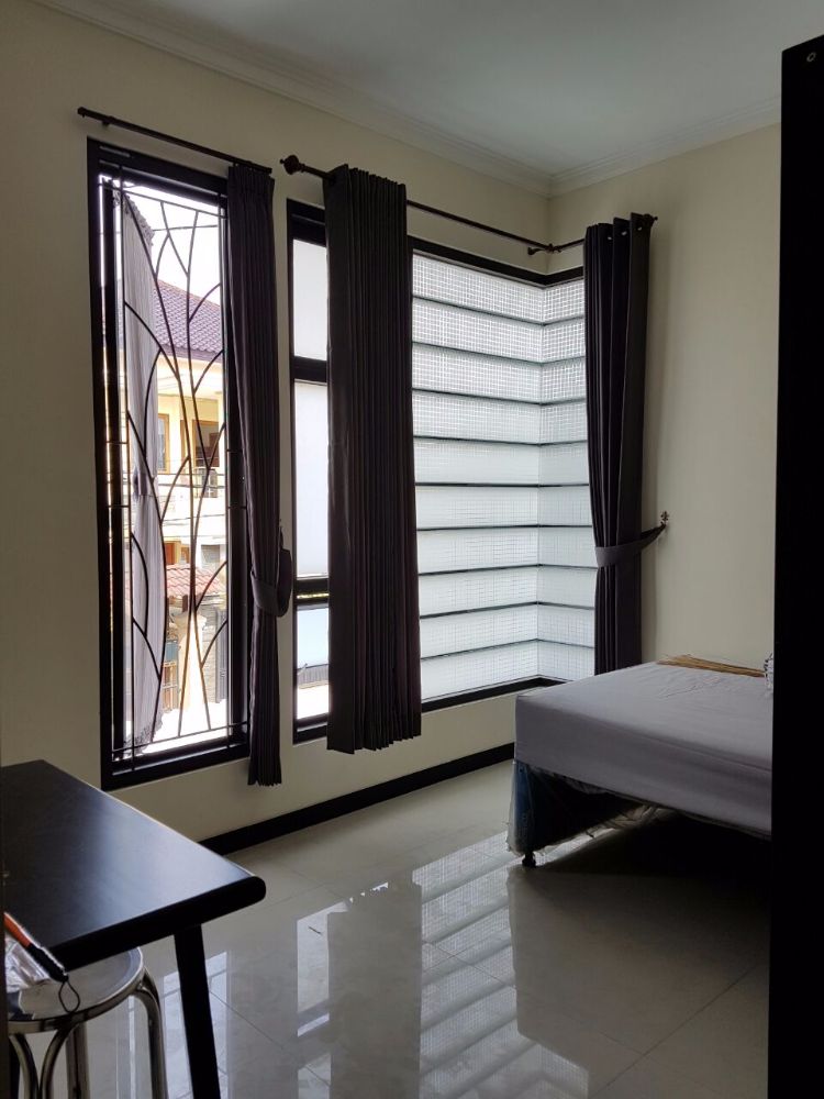 Rumah Kost Khusus Muslimah Putri di Surabaya Image