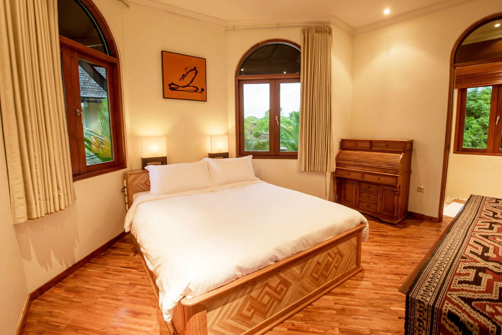 Sun Rise Villa Seminyak Bali Image